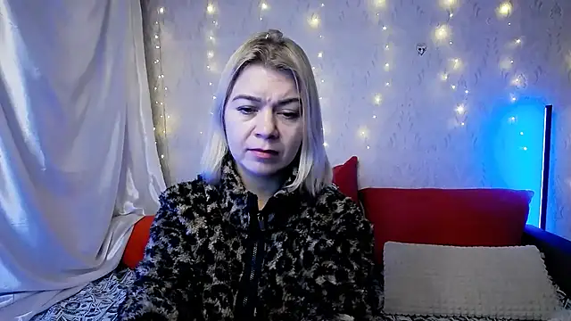 Snapshot of LILU_MS chatting on 01.12.26 LILU MS online show from 01.12.26