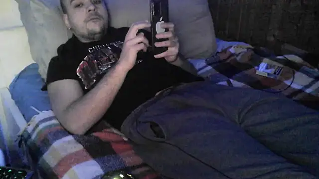 Snapshot of ItalianVinDiesel chatting on 01.12.25 ItalianVinDiesel online show from 01.12.25