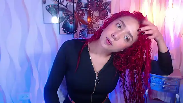 IsabelaLatina online show from 11.26.25