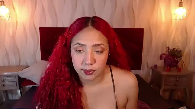 IsabelaLatina online show from 05.13.26