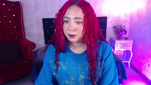 Snapshot of IsabelaLatina chatting on 07.20.26 IsabelaLatina online show from 07.20.26
