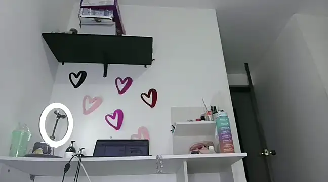 ari sexy1 online show from 12.26.24