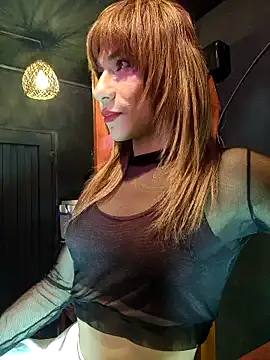 Snapshot of Evehampy chatting on 01.21.25 Evehampy online show from 01.21.25