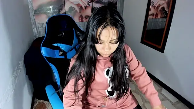 Charis 21 online show from 10.26.25