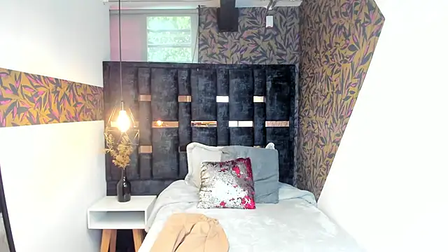 KatteMilf online show from 04.15.26