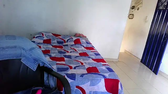 almaswan1 online show from 01.17.25