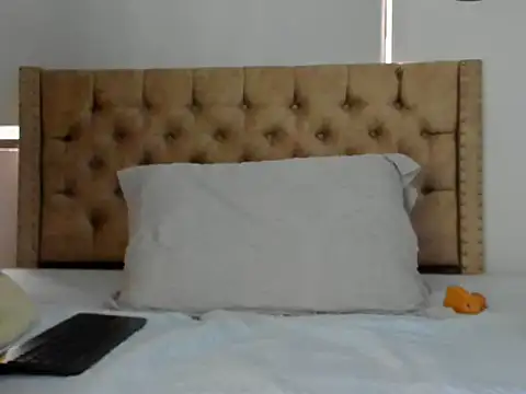 KeryHillson online show from 09.15.25