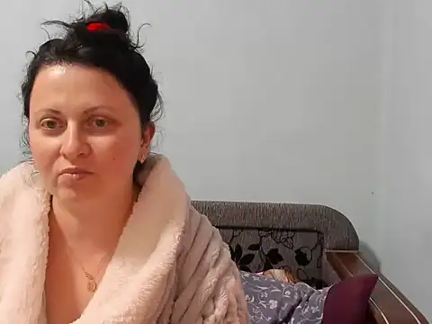 Lillian2 online show from 12.31.24