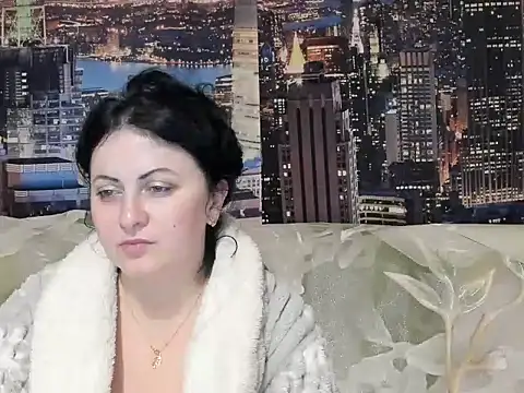 Lillian2 online show from 01.18.25