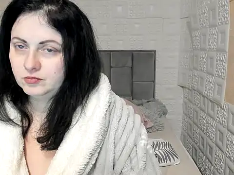 Lillian2 online show from 02.16.25