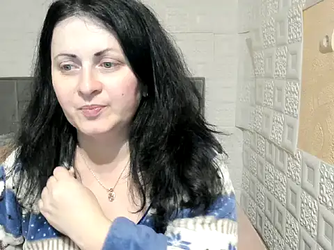 Lillian2 online show from 03.10.25