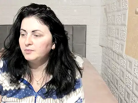 Lillian2 online show from 03.12.25