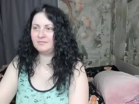 Lillian2 online show from 03.15.26