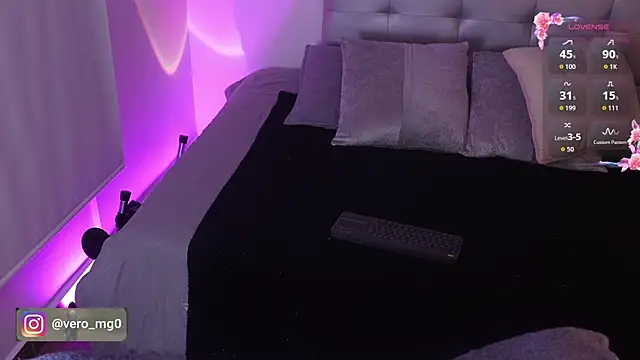  Eyra online show from 04.12.26