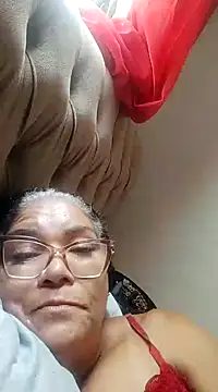 Delicy1 online show from 01.04.25