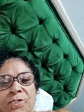 Delicy1 online show from 10.19.25