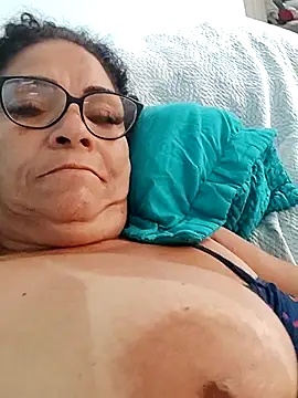 Delicy1 online show from 10.25.25