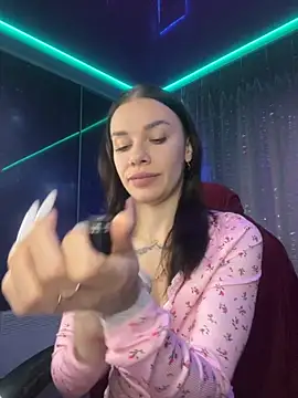 Queen of pain online show from 11.12.25