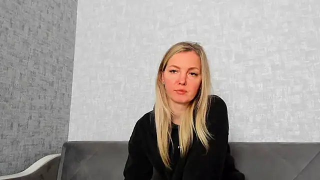 Snapshot of iam_Venus chatting on 04.15.26 iam Venus online show from 04.15.26