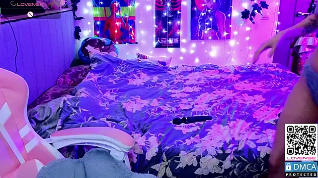 Snapshot of Violet_Noir chatting on 03.03.25 Violet Noir online show from 03.03.25