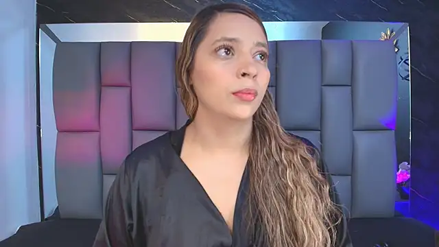Snapshot of _MiaBrown_ chatting on 09.25.25 MiaBrown online show from 09.25.25