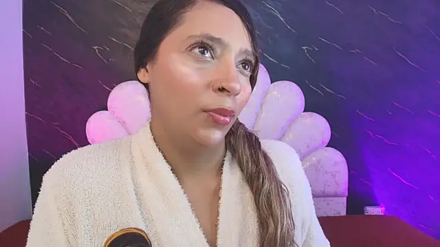  MiaBrown  online show from 04.15.26