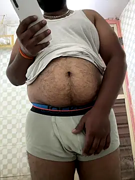 Snapshot of Honeydick7 chatting on 12.01.25 Honeydick7 online show from 12.01.25