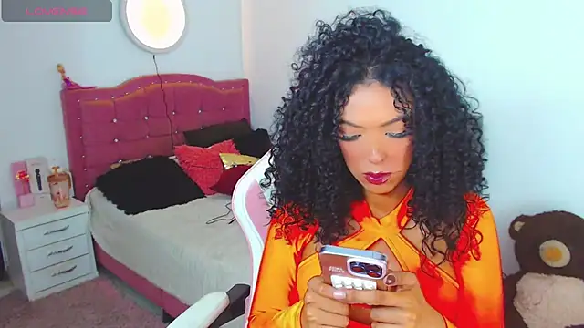 Snapshot of Tanedra_collings chatting on 04.30.26 Tanedra collings online show from 04.30.26