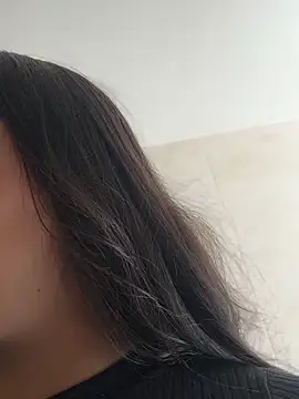 Nicollemays online show from 02.02.26