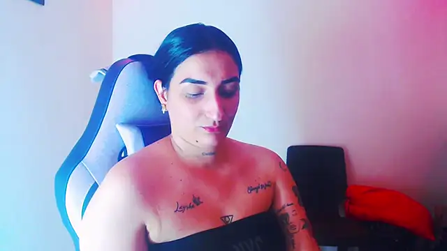 Snapshot of liz_dirty chatting on 07.30.26 liz dirty online show from 07.30.26