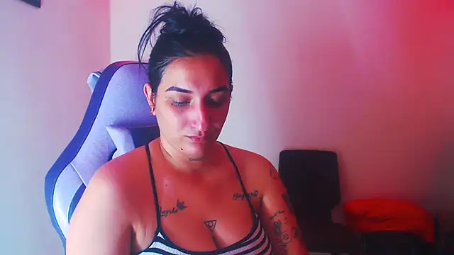 Snapshot of liz_dirty chatting on 08.01.26 liz dirty online show from 08.01.26