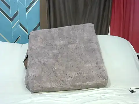 Snapshot of Lusty_vybez chatting on 02.11.25 Lusty vybez online show from 02.11.25