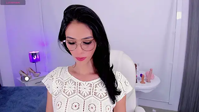 Andrea Marinn online show from 12.19.24