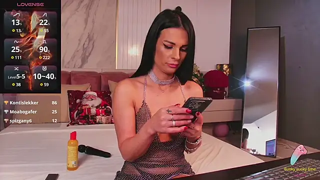 EllaViceX online show from 12.31.24