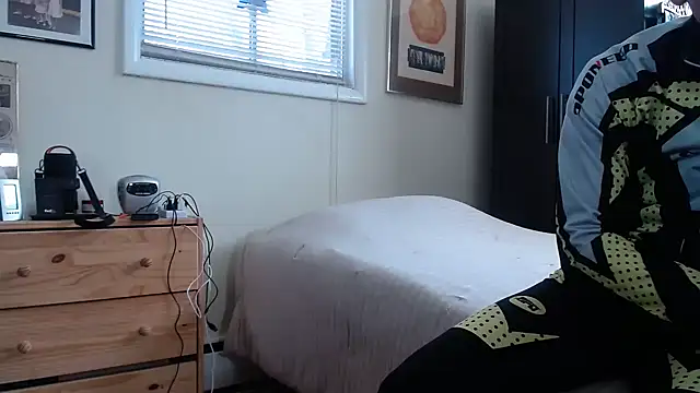 hottottrot691 online show from 03.11.25