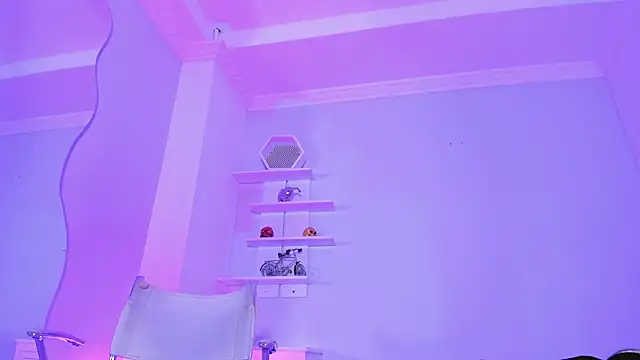 CamileHolmes online show from 03.03.25