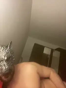 Tomhot3869 online show from 03.18.25