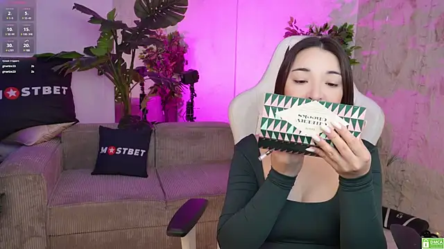 Jasmine Flow online show from 01.14.25