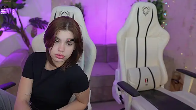 Jasmine Flow online show from 03.06.25