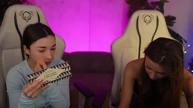 Jasmine Flow online show from 12.19.25