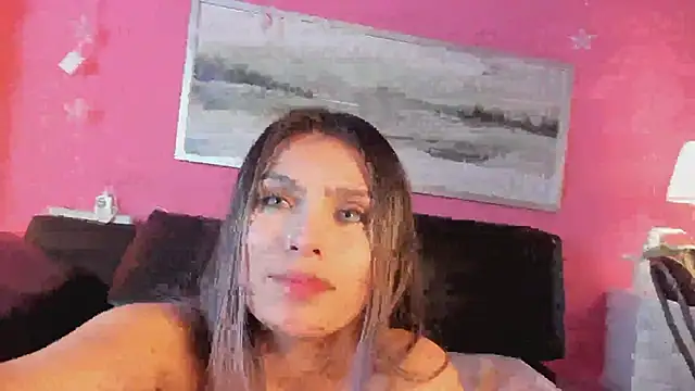 Snapshot of Tiffanysurez_ chatting on 01.28.25 Tiffanysurez  online show from 01.28.25