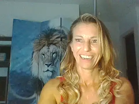 Snapshot of Strip-Nomy chatting on 10.22.25 Strip-Nomy online show from 10.22.25