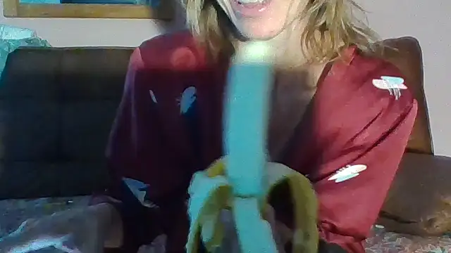 Strip-Nomy online show from 04.17.26