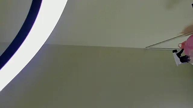 nalalye cruzz  online show from 02.14.25