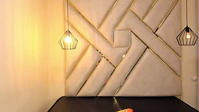 nalalye cruzz  online show from 02.18.25