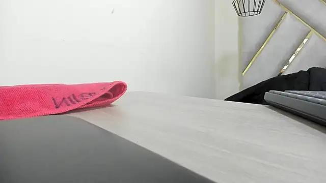 nalalye cruzz  online show from 03.08.25