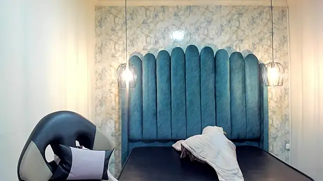 nalalye cruzz  online show from 09.21.25