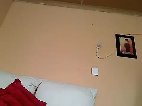 ZOQULUx online show from 02.16.25