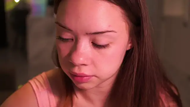 VixenMia online show from 02.17.26