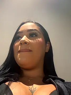 Luisa Fernandaa online show from 11.23.25